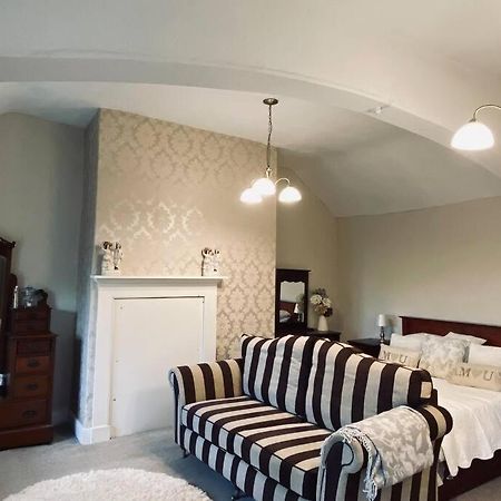 Farmhouse Cottage Set In Beautiful Countryside Oswestry Exterior foto